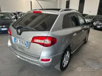 Usata Renault Koleos Dynamique 175 CV (128 kW) 2009 Grigio SUV