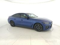 Usata BMW i4 Sport Line 400 kW (544 CV) 2022 Blu pastello Berlina