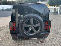 Käytetty Land Rover Defender HSE Dynamic 200 HP (147 kW) 2022 Musta Katumaasturi