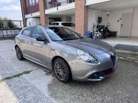Usata Alfa Romeo Giulietta Exclusive 120 CV (88 kW) 2015 Utilitaria
