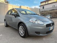 Usata Fiat Grande Punto Dynamic 75 CV (55 kW) 2007 Grigio Utilitaria