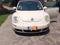 Usata VW New Beetle 150 CV (110 kW) 2007 Bianco Utilitaria