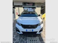 Usata Peugeot 3008 Business-Line 131 CV (96 kW) 2020 Bianco SUV