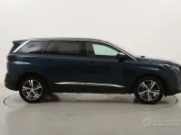 Usata Peugeot 5008 Allure 131 CV (96 kW) 2022 Blu SUV