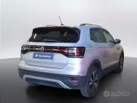 Usata VW T-Cross Advance 110 CV (80 kW) 2023 Reflex silver metallizzato SUV