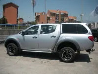 Usata Mitsubishi L200 Intense 136 CV (100 kW) 2011 Argento Pick-up