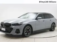 Usata BMW i5 M Sport 289 kW (394 CV) 2025 Grigio Station wagon