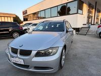 Usata BMW 318 143 CV (105 kW) 2008 Argento Station wagon