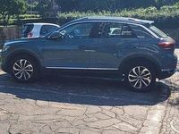 Usata VW T-Roc Life 116 CV (85 kW) 2023 Blu/azzurro SUV