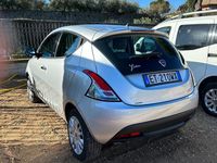 Usata Lancia Ypsilon S 95 CV (69 kW) 2014 Argento Utilitaria