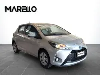 Usata Toyota Yaris Active 101 CV (74 kW) 2017 Grigio alluminio Utilitaria