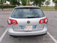 Usata VW Passat 140 CV (102 kW) 2009 Grigio Station wagon