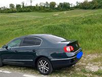 Usata VW Passat 105 CV (77 kW) 2008 Blu Berlina