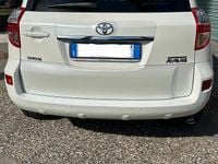 Usata Toyota RAV4 150 CV (110 kW) 2011 SUV