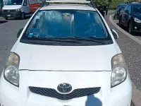 Usata Toyota Yaris 69 CV (50 kW) 2011 Bianco Utilitaria