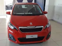 Usata Peugeot 108 Active 69 CV (50 kW) 2015 Rosso Utilitaria