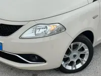 Usata Lancia Ypsilon S 95 CV (69 kW) 2015 Beige Utilitaria