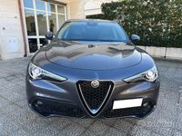 Usata Alfa Romeo Stelvio Super 210 CV (154 kW) 2019 Grigio SUV