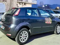 Usata Fiat Grande Punto 77 CV (56 kW) 2010 Grigio Utilitaria