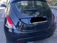 Usata Lancia Ypsilon Gold 69 CV (50 kW) 2018 Nero Utilitaria