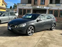 Usata Volvo V60 R-Design 163 CV (119 kW) 2011 Argento Station wagon