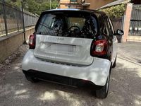 Usata Smart ForTwo Coupé 71 CV (52 kW) 2018 Bianco Utilitaria