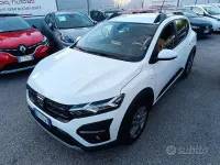 Usata Dacia Sandero Comfort 101 CV (74 kW) 2021 Bianco SUV