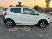 Usata Opel Karl Rocks 75 CV (55 kW) 2018 Bianco Utilitaria