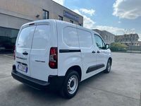Uusi Peugeot Partner 102 HP (75 kW) 2025 Valkoinen Tila-auto