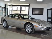Usata Jaguar XK8 286 CV (210 kW) 1998 Grigio Coupé