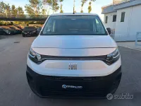 Usata Fiat Doblò 102 CV (75 kW) 2023 Bianco Monovolume