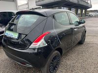 Usata Lancia Ypsilon Gold 69 CV (50 kW) 2022 Nero Utilitaria