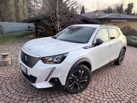 Usata Peugeot e-2008 Allure 100 kW (136 CV) 2022 Bianco SUV