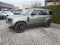 Usata Land Rover Defender SE Dynamic 300 CV (220 kW) 2024 Verde SUV
