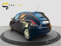 Usata Lancia Ypsilon Silver 69 CV (50 kW) 2013 Nero Utilitaria