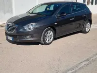 Usata Lancia Delta Silver 120 CV (88 kW) 2014 Grigio Utilitaria