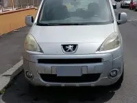 Usata Peugeot Partner 92 CV (67 kW) 2012 Grigio Monovolume