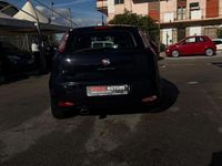 Usata Fiat Punto Lounge 77 CV (56 kW) 2015 Blu Berlina