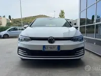 Usata VW Golf VII Life 150 CV (110 kW) 2021 Bianco Utilitaria