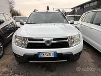 Usata Dacia Duster Lauréate 110 CV (80 kW) 2012 Bianco SUV