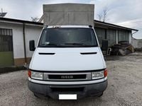 Usata Iveco Daily 116 CV (85 kW) 2004 Bianco
