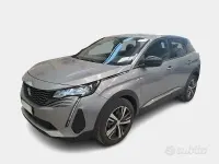 Usata Peugeot 3008 Allure 130 CV (95 kW) 2023 Grigio SUV