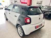 Usata Smart ForFour 71 CV (52 kW) 2019 Bianco Utilitaria
