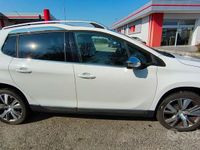 Usata Peugeot 2008 Allure 99 CV (72 kW) 2015 Bianco SUV