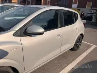 Usata Dacia Sandero 90 CV (66 kW) 2021 Grigio Berlina