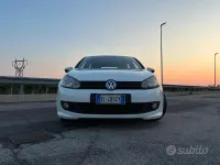 Usata VW Golf VII 102 CV (75 kW) 2012 Bianco Berlina