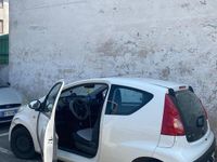 Usata Peugeot 107 68 CV (50 kW) 2007 Bianco Utilitaria