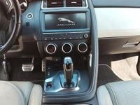 Usata Jaguar E-Pace 160 CV (117 kW) 2018 Bianco SUV