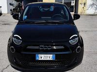 Begagnad Fiat 500e Passion 42 kW (58 HK) 2024 Svart Halvkombi