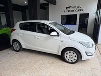 Usata Hyundai i20 Turbo 75 CV (55 kW) 2012 Bianco Utilitaria